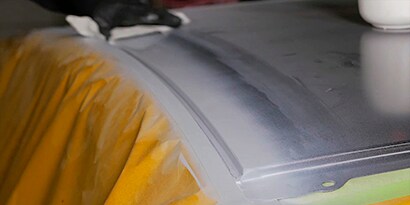 Preparing and Applying Seam Sealer to Roof Ditch
