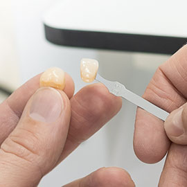 Lava™ Plus High Translucency Zirconia Shading Technology