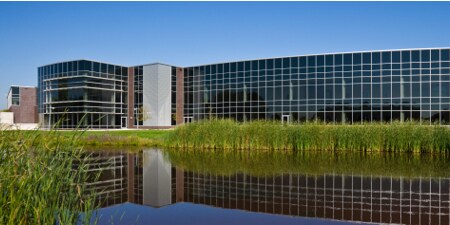 3M corporate building 270 set upon a marsh.

